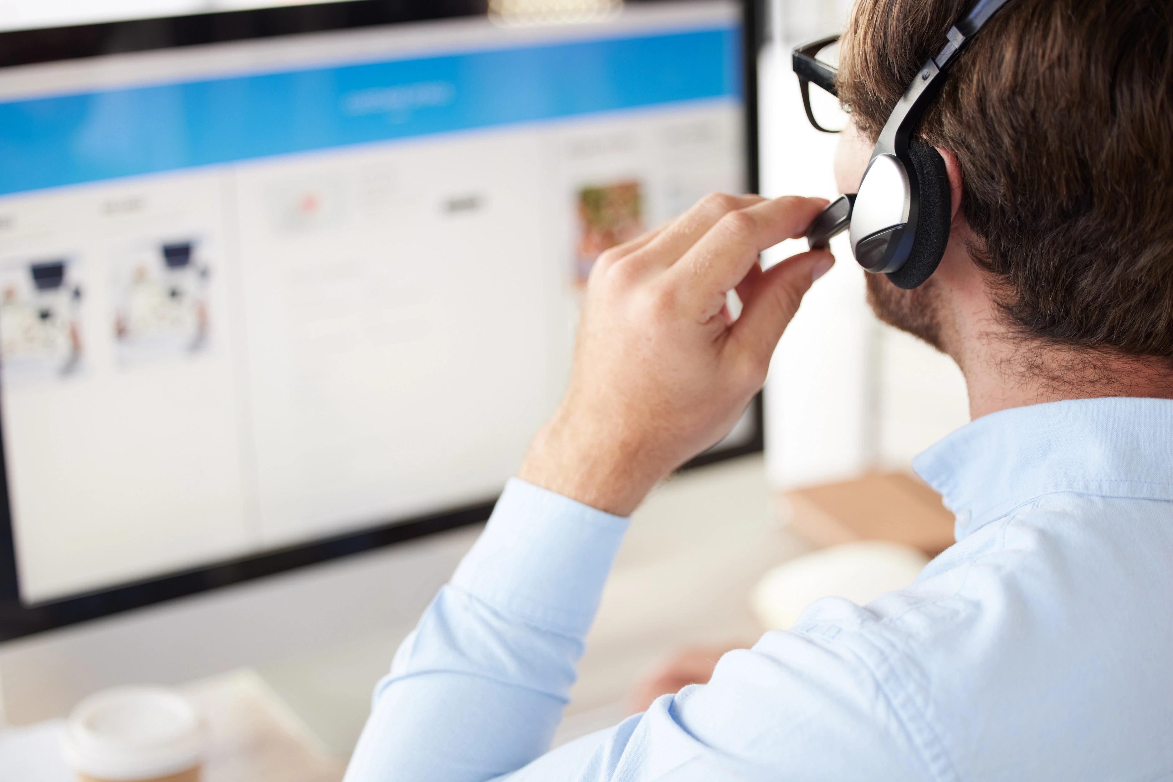 Klantcontact via WhatsApp, Live Chat en Social Media